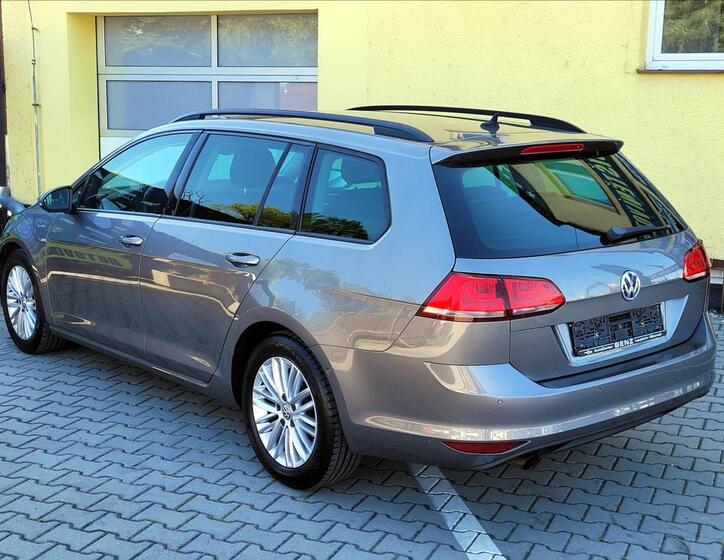 Volkswagen Golf 10