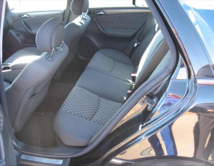 Mercedes-Benz Třídy C 8