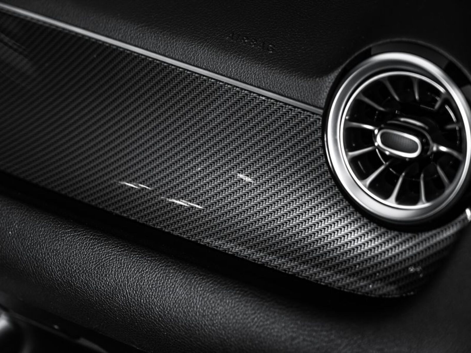 Mercedes-Benz GLA 19