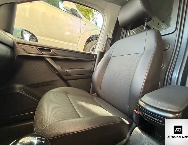 Volkswagen Caddy 30