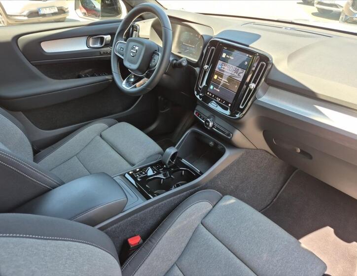 Volvo XC40 14