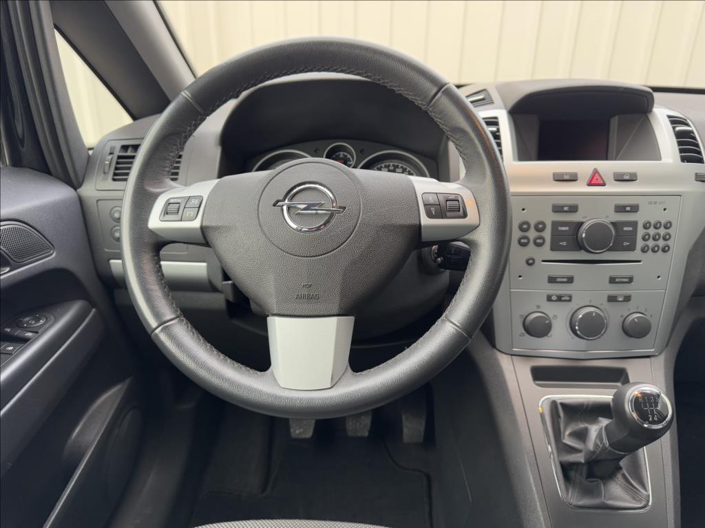 Opel Zafira 27