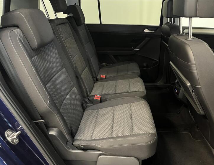 Volkswagen Touran 21