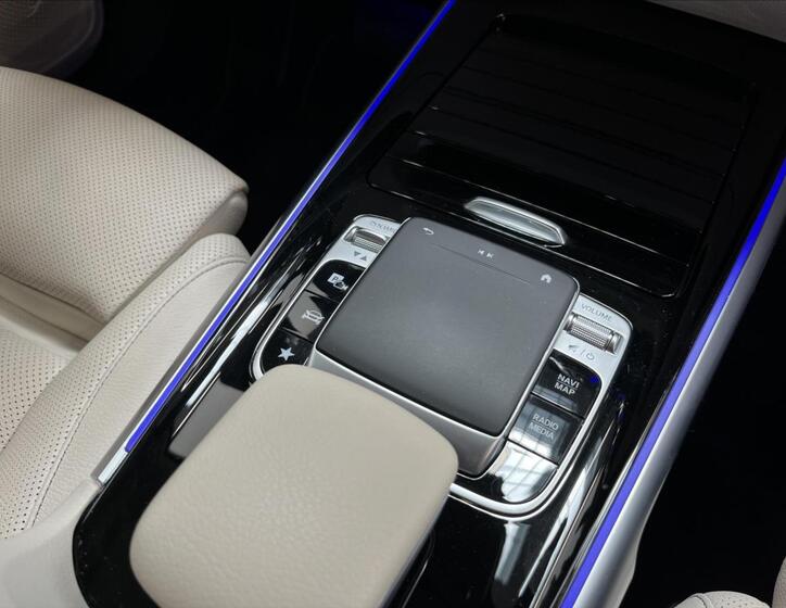 Mercedes-Benz GLB 19