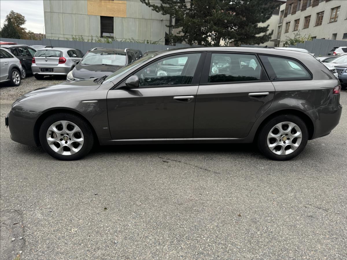 Alfa Romeo 159