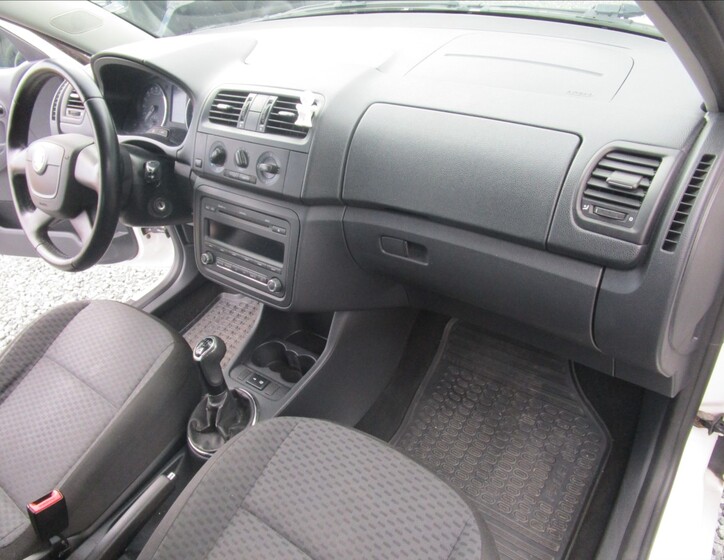 Škoda Fabia 15
