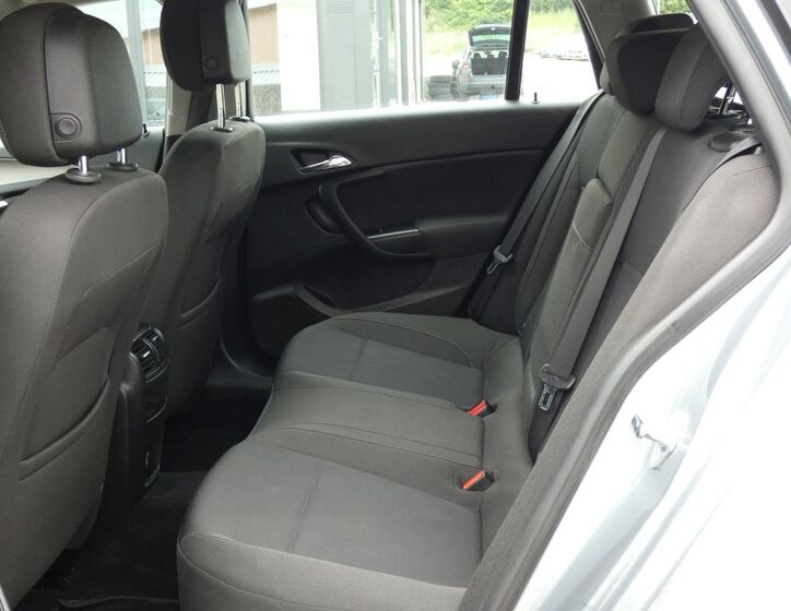 Opel Insignia 25