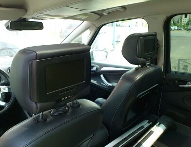 Ford Galaxy 22