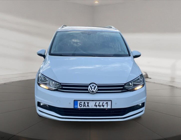 Volkswagen Touran 2