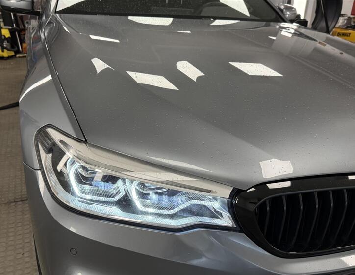BMW Řada 5 35