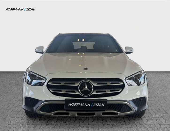 Mercedes-Benz Třídy E 2