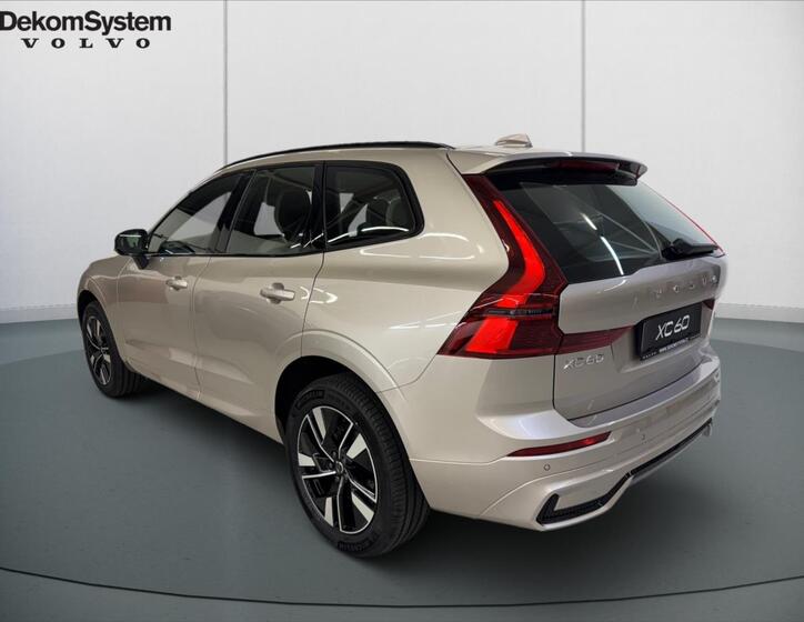 Volvo XC60 4