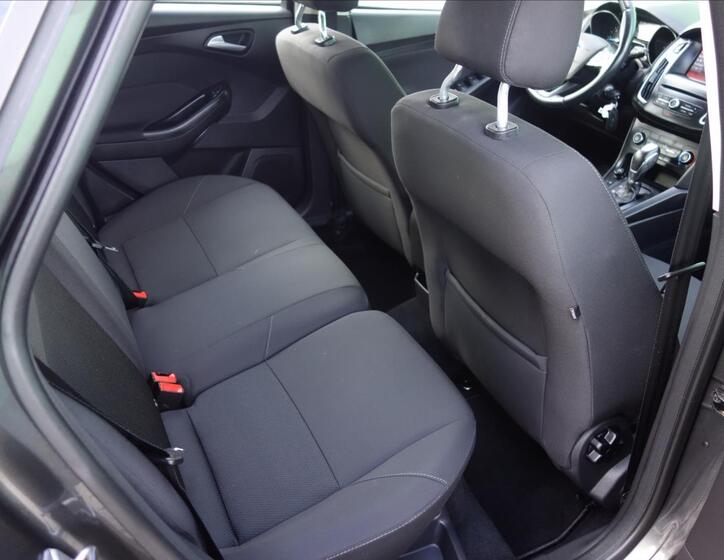Ford Focus 26