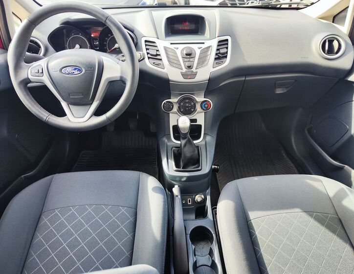 Ford Fiesta 11