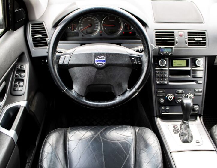 Volvo XC90 11