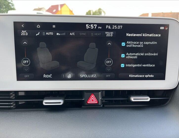 Hyundai IONIQ 33