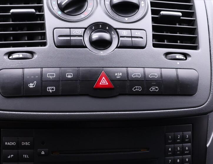 Mercedes-Benz Vito 23