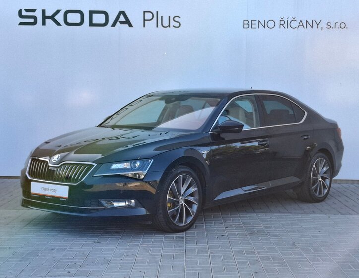 Škoda Superb 1