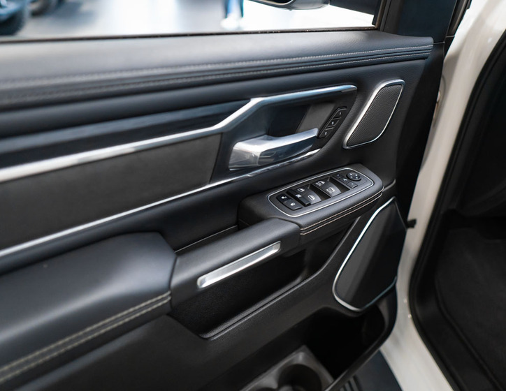 Dodge RAM 16