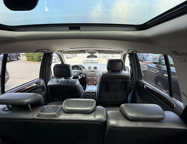 Mercedes-Benz GL 11