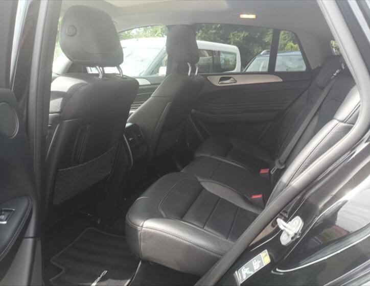 Mercedes-Benz GLE 7