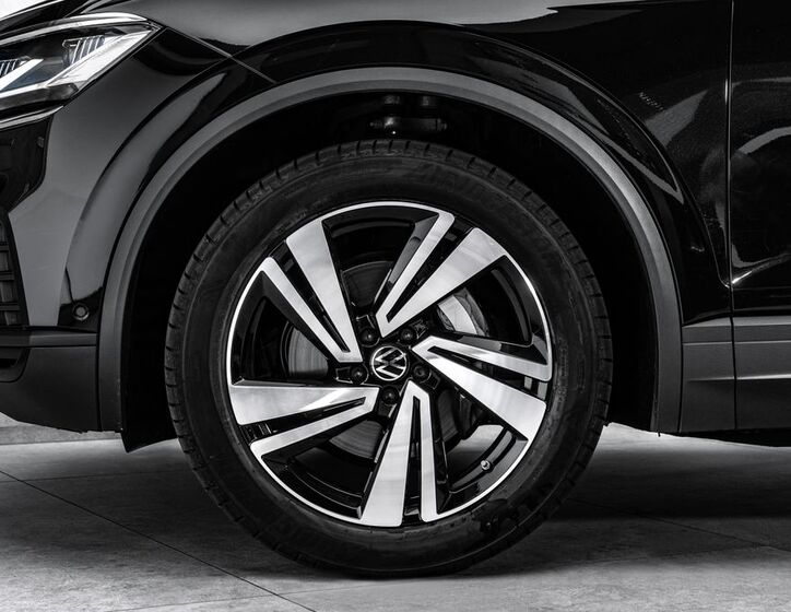 Volkswagen Touareg 2