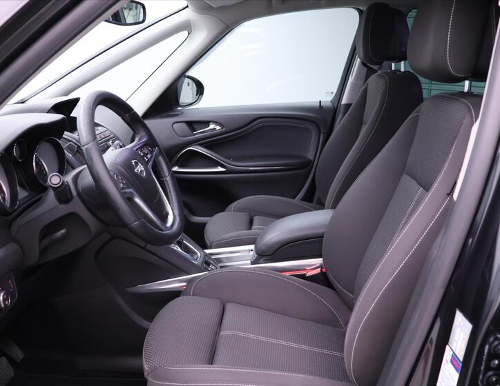 Opel Zafira 11