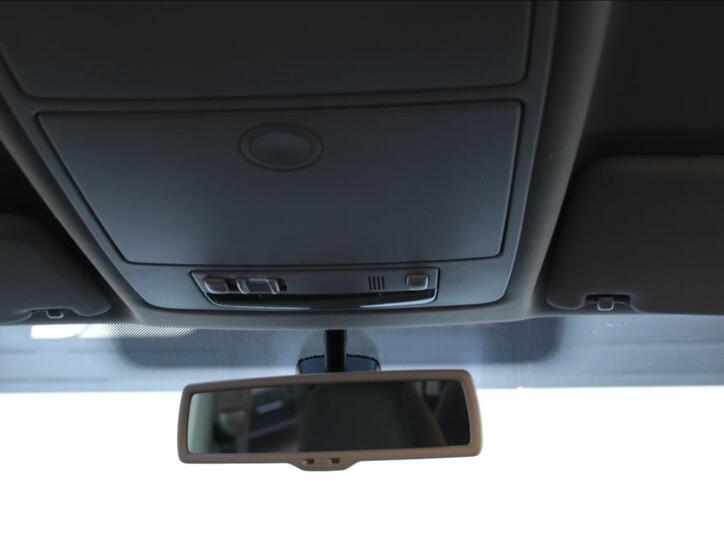 Volkswagen Touran 27