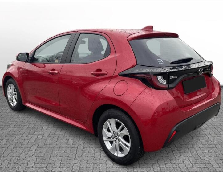 Toyota Yaris 5