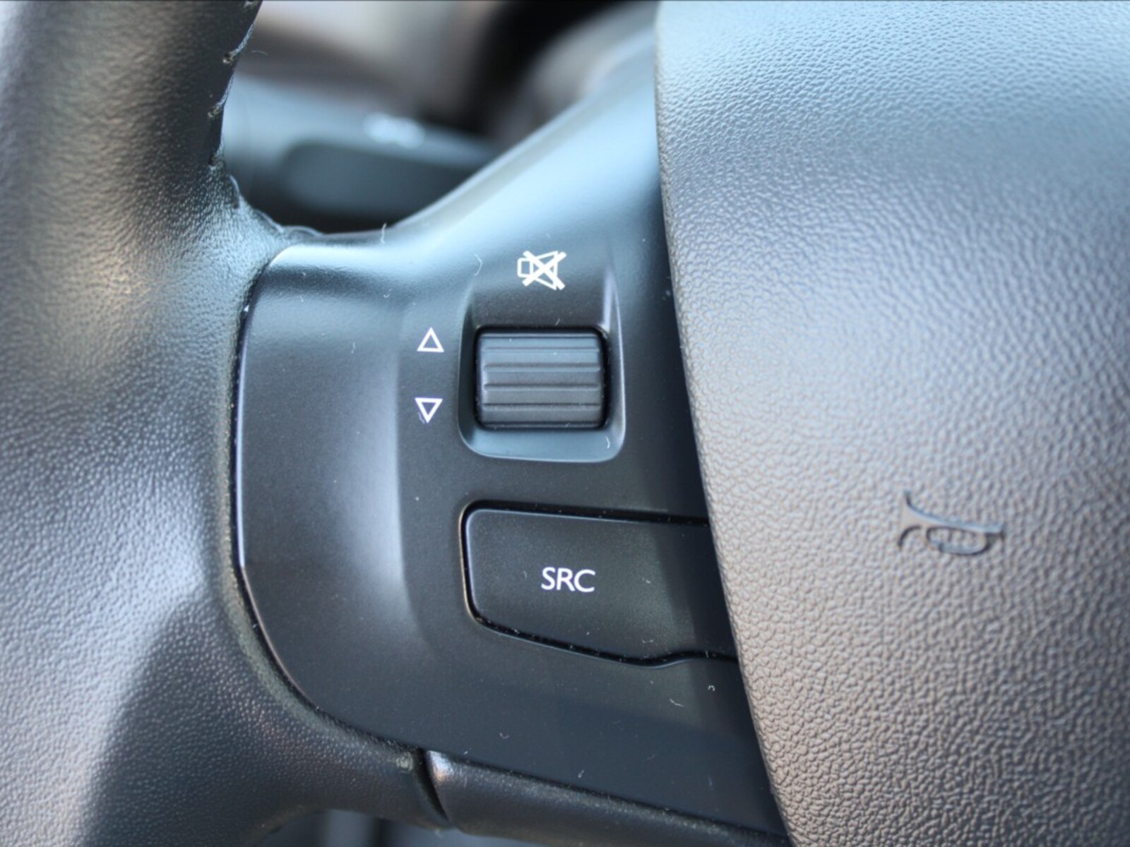 Peugeot 208 14