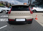 Volvo XC40 5