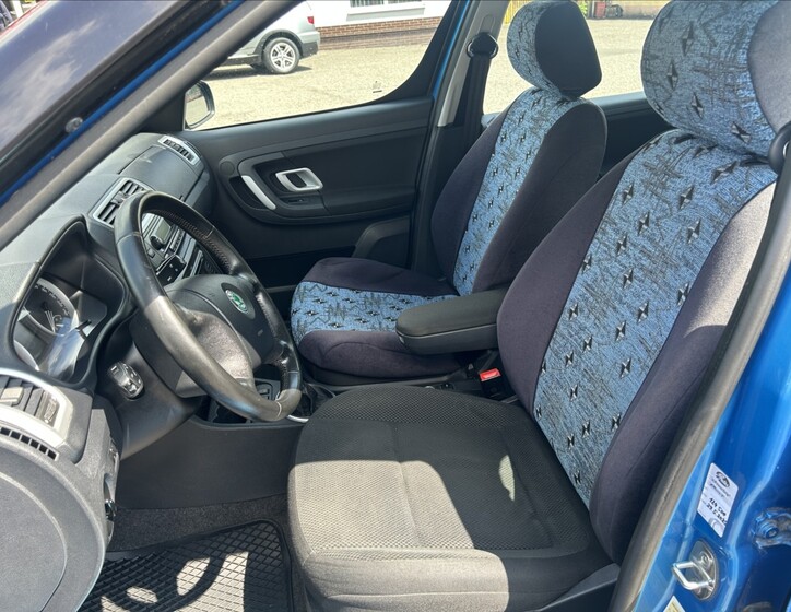 Škoda Roomster 11