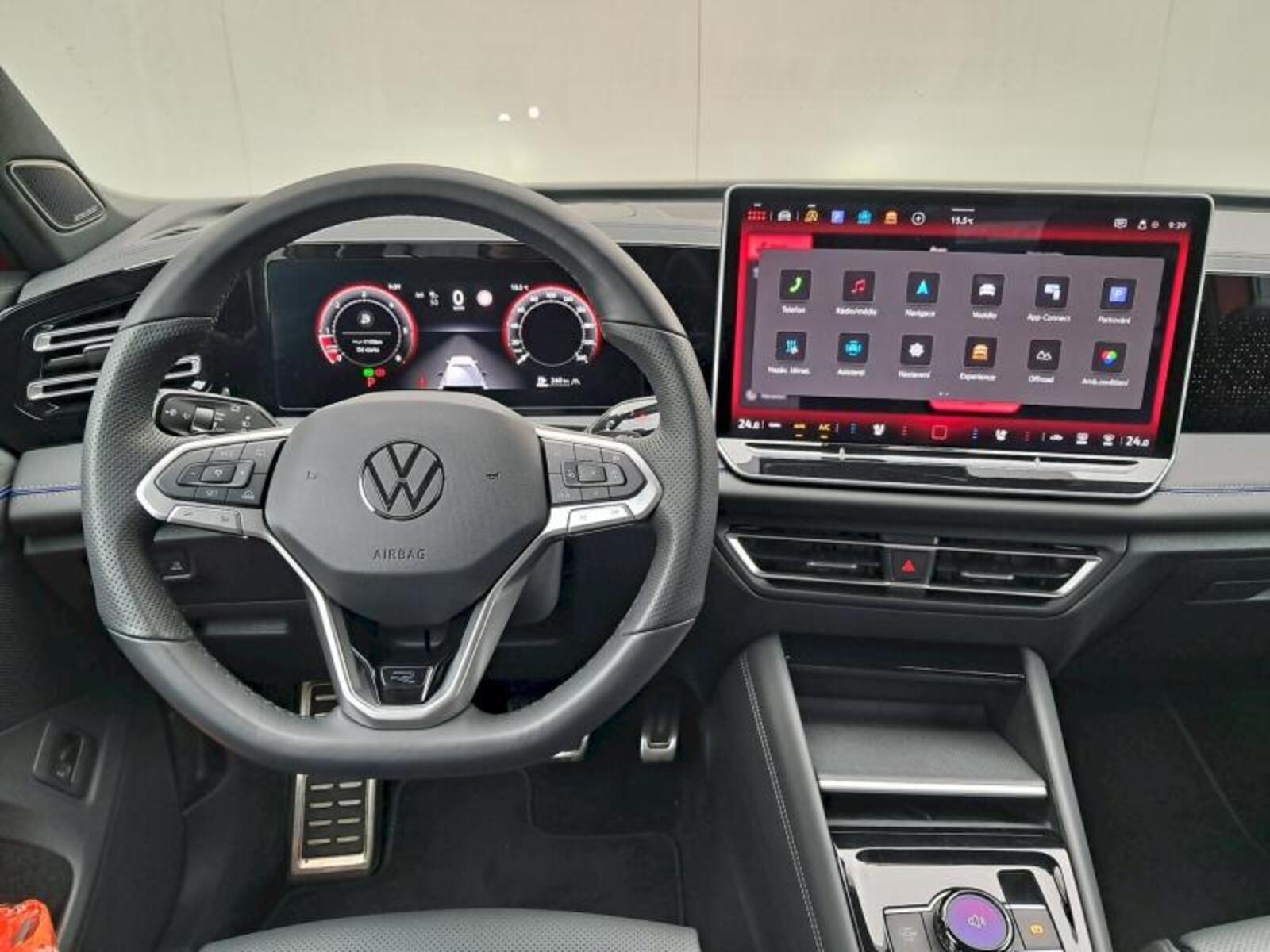 Volkswagen Tiguan 8