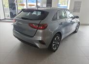 KIA Ceed 4