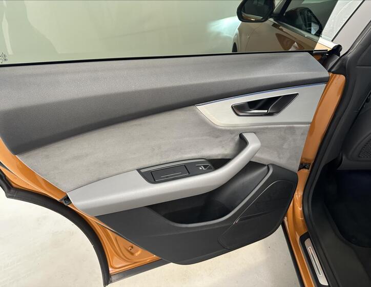 Audi Q8 26