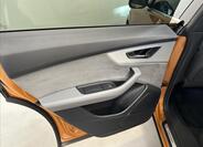 Audi Q8 26
