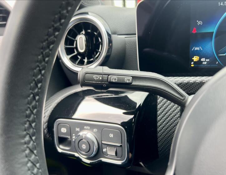 Mercedes-Benz CLA 27