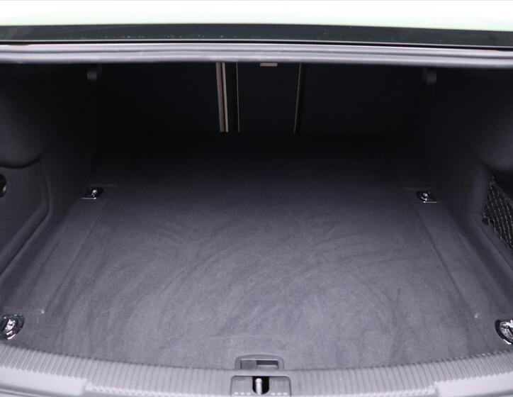Audi A6 10