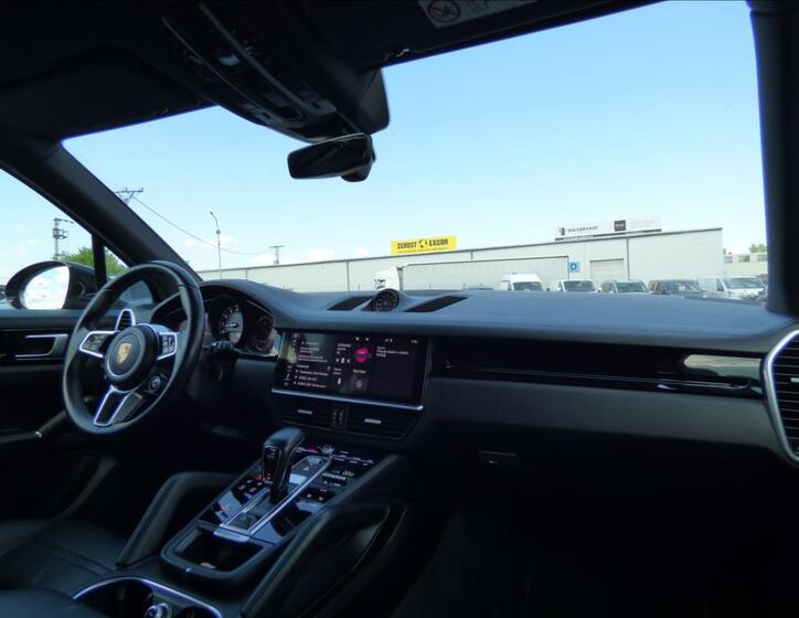 Porsche Cayenne 67