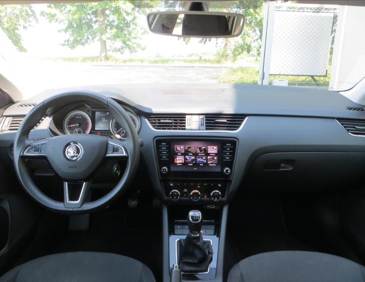 Škoda Octavia 23