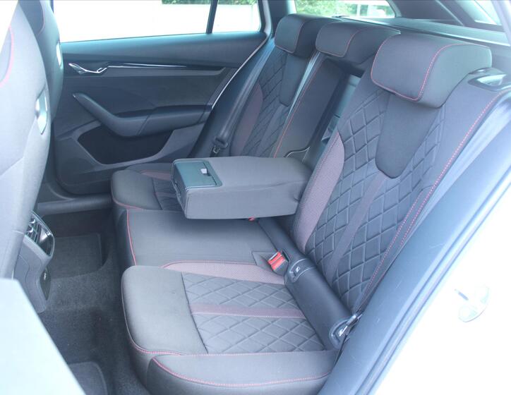 Škoda Octavia 10