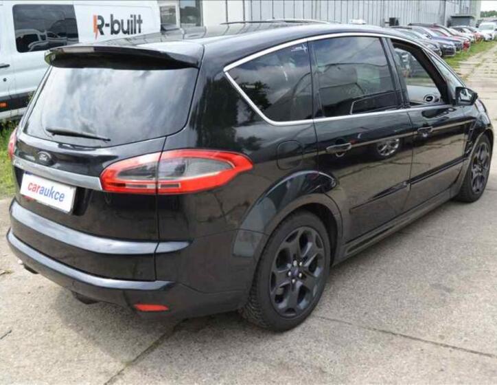 Ford S-MAX 4