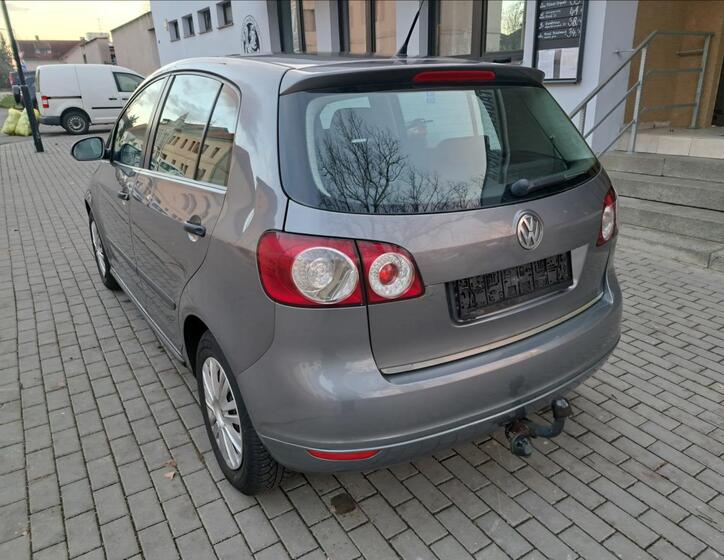 Volkswagen Golf Plus 8