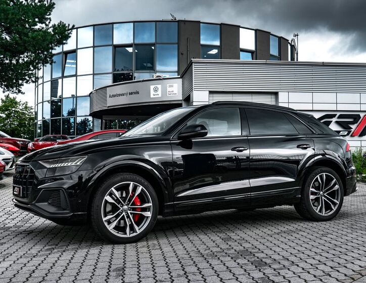 Audi SQ8 29