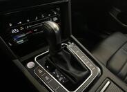 Volkswagen Passat 9