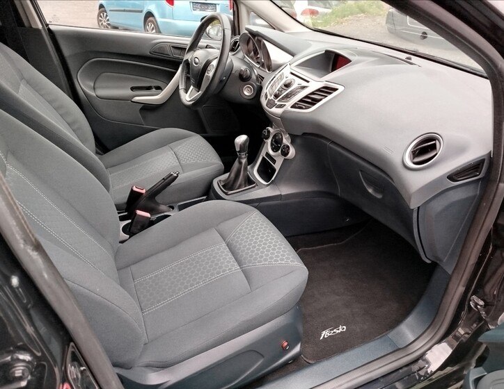 Ford Fiesta 22