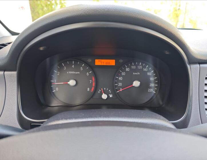 KIA Rio 18