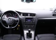 Volkswagen Golf 32