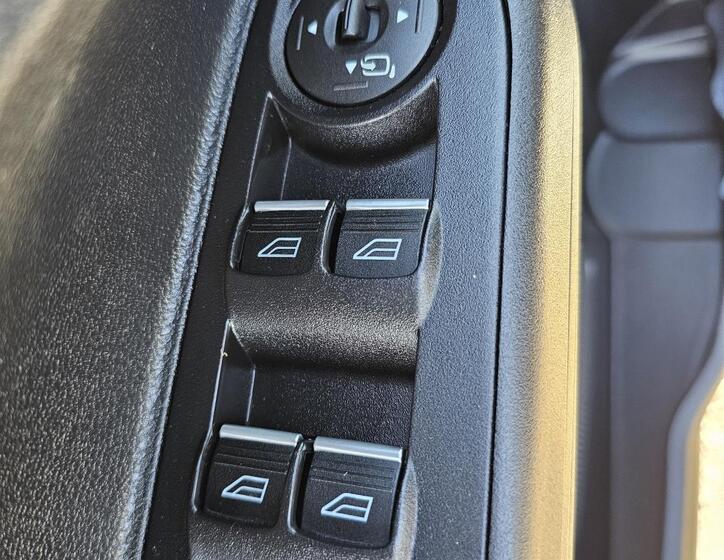Ford B-MAX 11