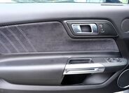 Ford Mustang 18